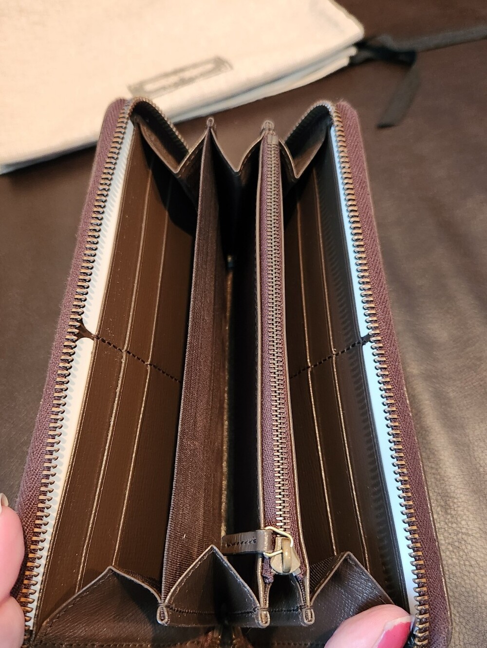 Gucci Floral GG Supreme Zip Wallet in Beige and Pastel Accents With Dust Bag - Picture 6 of 9